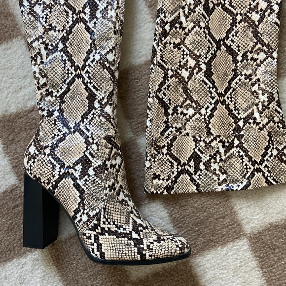 NWOT Snakeskin Thigh-high Boots - Picture 2 of 5